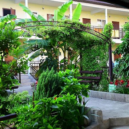 Mini Hotel Vavilon New Athos Ngoại thất bức ảnh